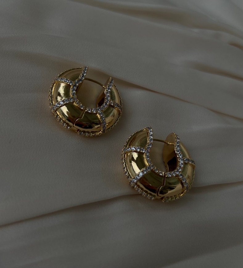 Zirkon Taşlı Gold Çelik Küpe - Görsel 5