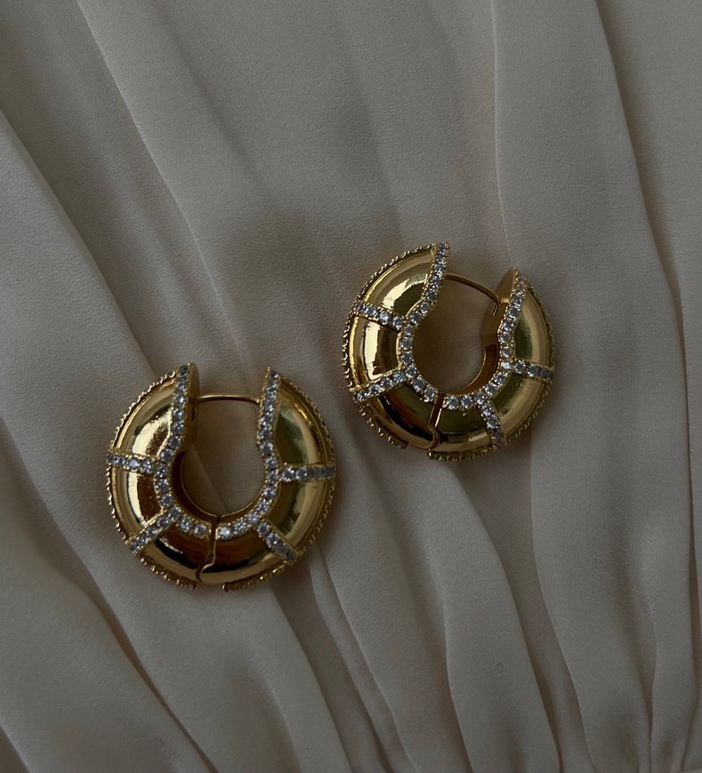 Zirkon Taşlı Gold Çelik Küpe - Görsel 3