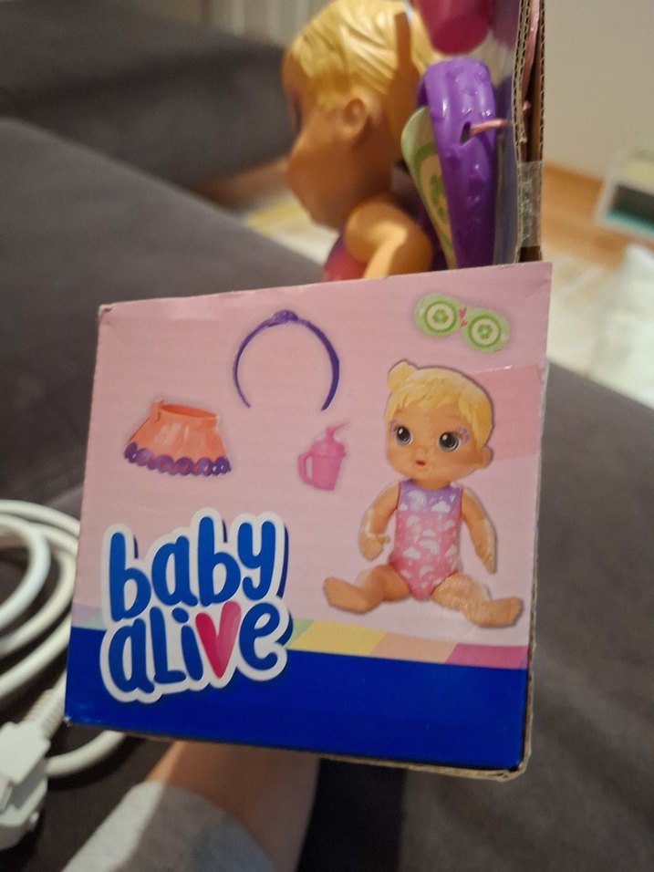 Baby Alive oyuncak bebek - Görsel 2