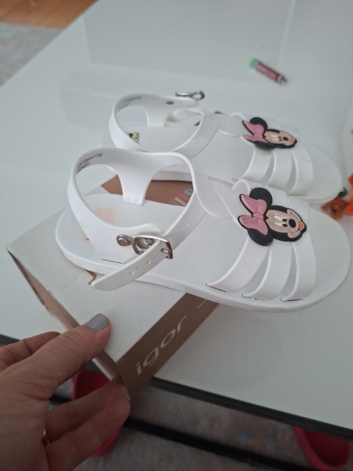 Kız Çocuk Beyaz Tokalı Minnie Mouse Terlik - Görsel 2