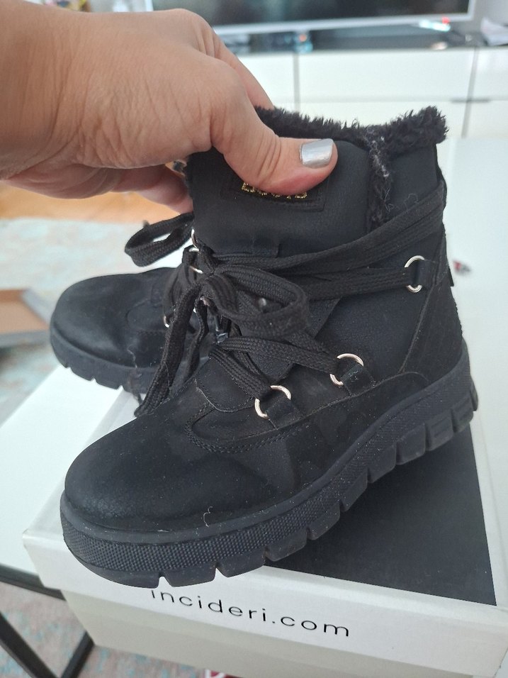 Siyah Süet Kadın Botları, Kalın Topuklu, Cırtlı - Görsel 2