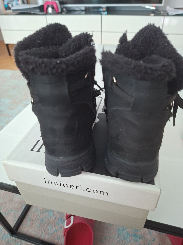 Siyah Süet Kadın Botları, Kalın Topuklu, Cırtlı - Görsel 3