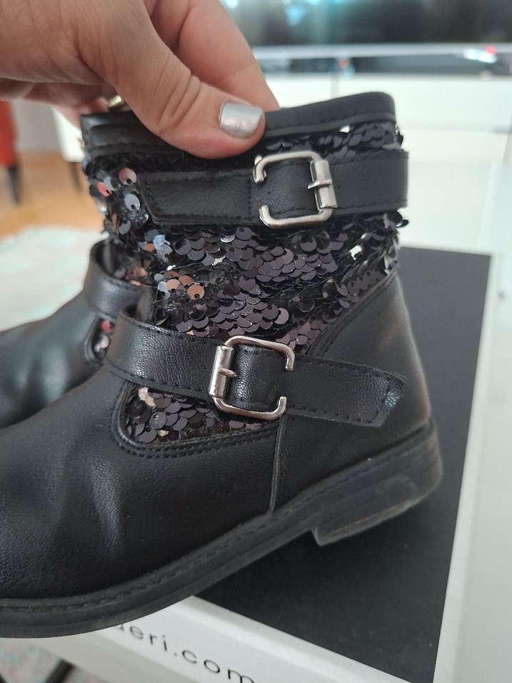 Kız Çocuk Siyah Deri Goth Botlar - Görsel 4