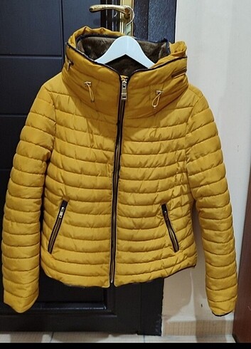 Zara Zara sarı mont