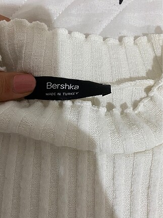 Bershka kazak