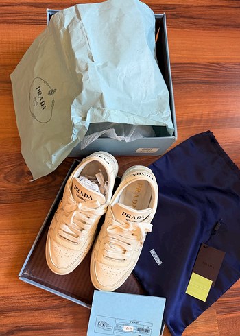 Prada Krem Deri Sneaker