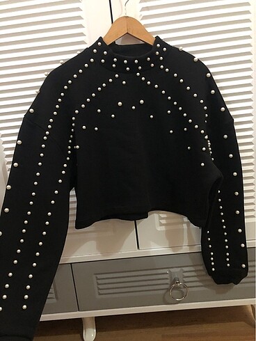 Zara İncili Tasarım Bluz