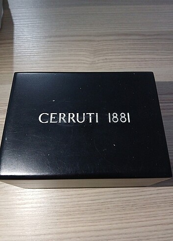 CERRUTI 1881 saat kutusu orjinal 