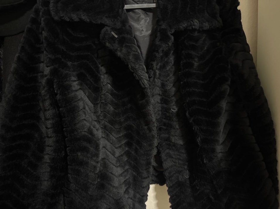 Kadın Siyah Kürk Detaylı Midi Ceket - Görsel 3