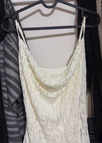 Beyaz Dantel Detaylı Triko Midi Elbise Stradivarius - Görsel 2