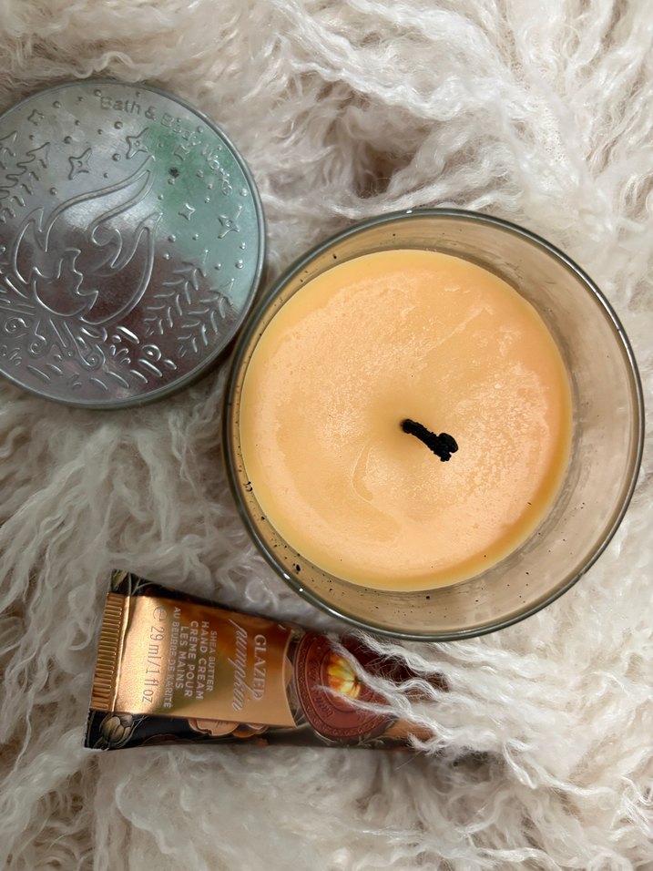 Bath & Body Works El Kremi ve Mum Seti - Görsel 4
