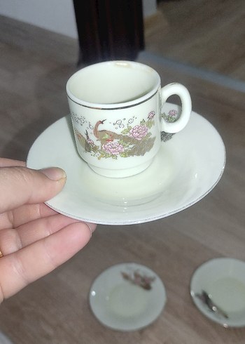 Beden beyaz Renk Pastel Desenli Beyaz Yemek Takımı