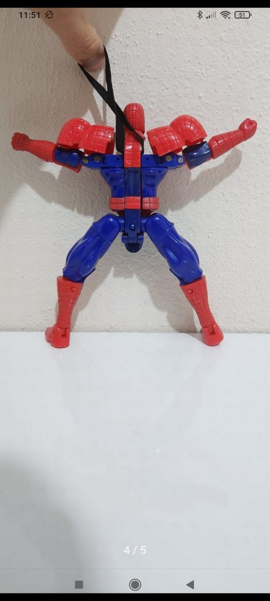 Kırmızı Mavi Renkli Aksiyon Figürü - Görsel 4