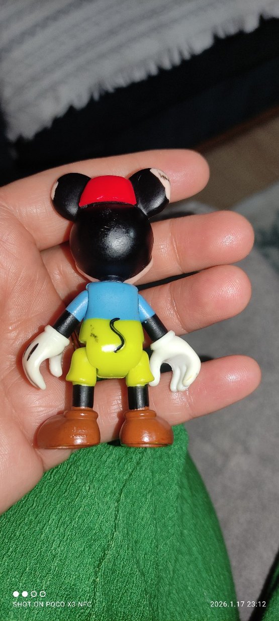 Renkli Mickey Mouse Figür - Görsel 2