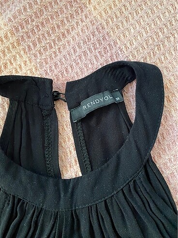 36 Beden siyah Renk Halter yaka elbise