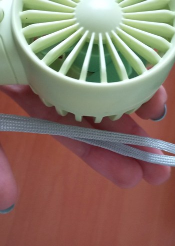 Yeşil Mini Taşınabilir El Vantilatörü - Görsel 3