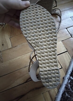 37 Beden beyaz Renk Dolgu topuk ayakkabi
