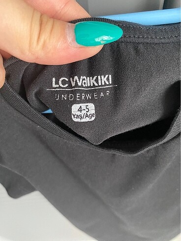LC Waikiki Likralı siyah tişört