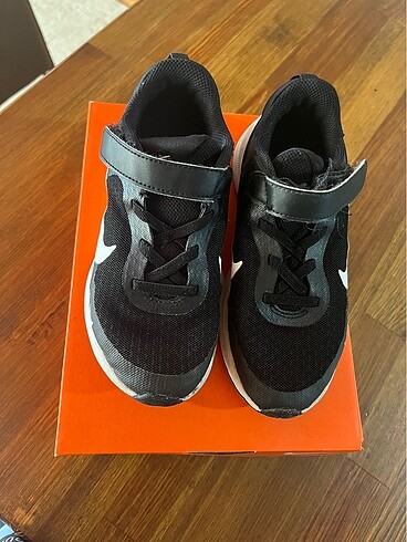 29 Beden Nike spor ayakkabı