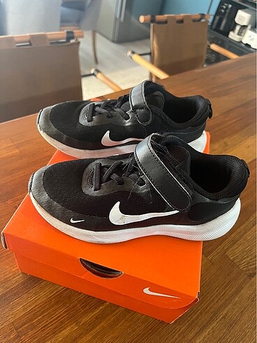 29 Beden siyah Renk Nike spor ayakkabı