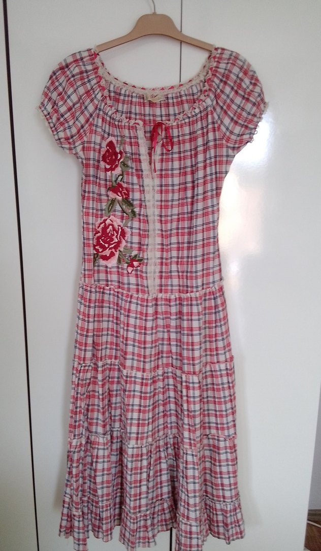 Nakışlı, çiçek işlemeli elbise - Görsel 4