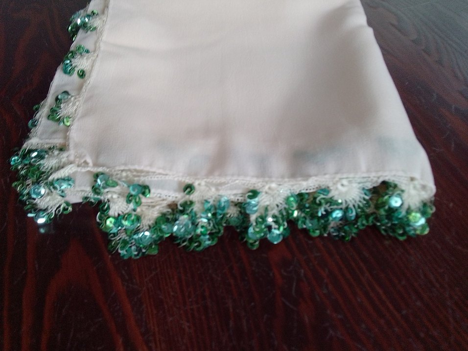 pul oyalı tülbent krep kumaş - Görsel 2