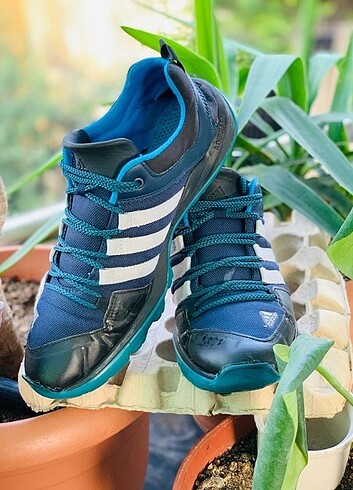 Orijinal Adidas spor ayakkabı