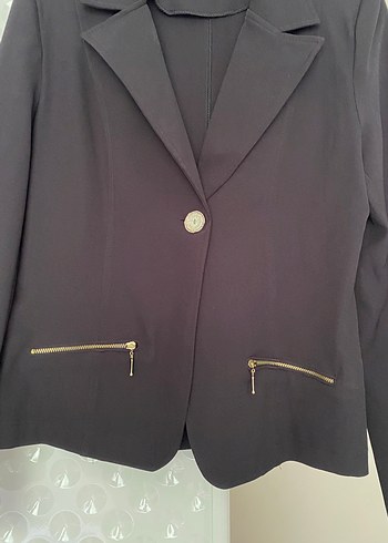 Zara Kadın Siyah Mini Düğmeli Blazer Ceket