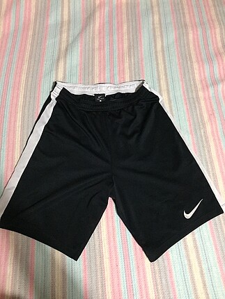 Nike şort