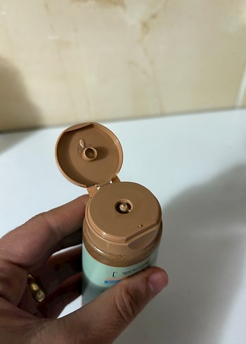 Garnier BB Krem Hyaluronik Aloe Light - Görsel 2