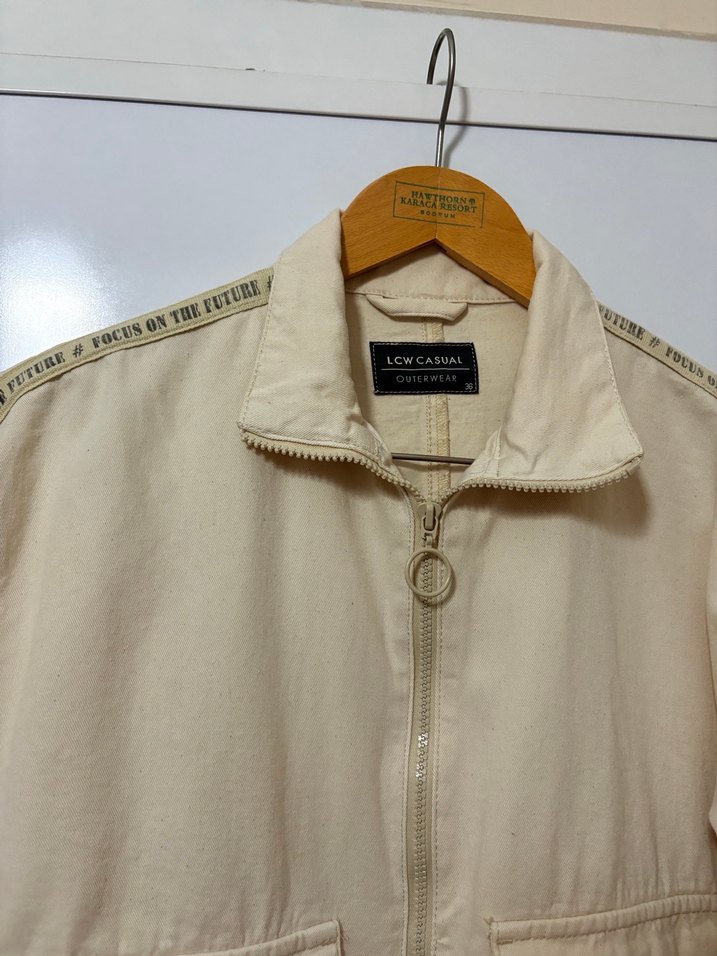 Bej Kadın Ceket - Görsel 3