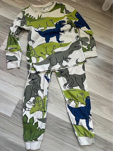 H&M çocuk pijama 4-6 yaş