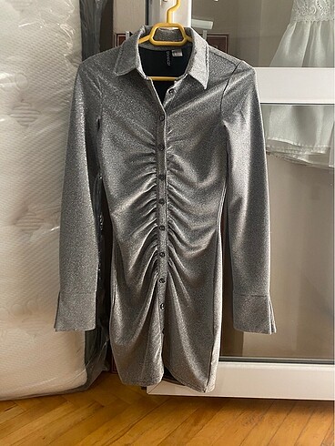 H&M H&M mini simli gece elbise