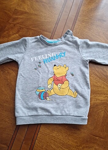 Winnie the pooh sweatshirt 3/4 yas 