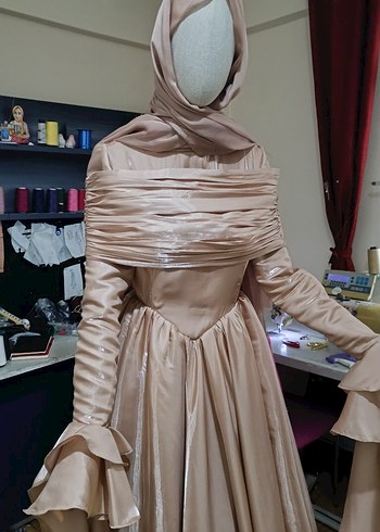 Bej Uzun Kollu Drapeli Kadın Abiye - Görsel 6