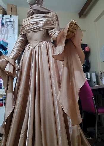 Bej Uzun Kollu Drapeli Kadın Abiye - Görsel 9