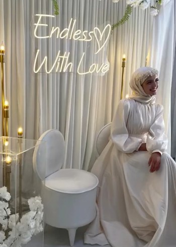 Uzun Beyaz Drapeli Kadın Gelinlik - Görsel 2