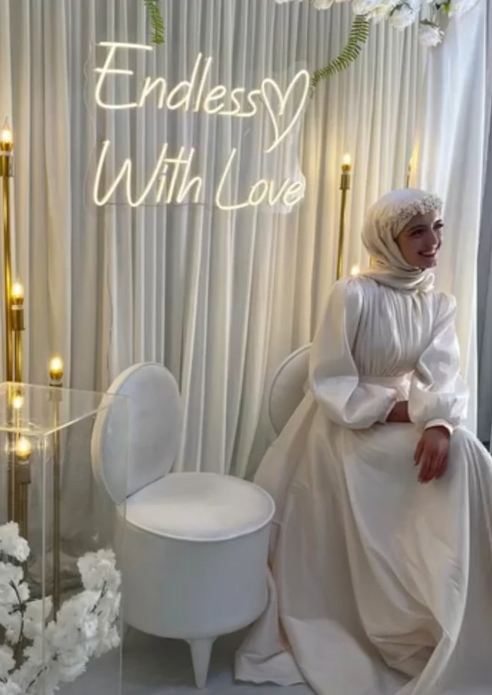 Uzun Beyaz Drapeli Kadın Gelinlik - Görsel 2