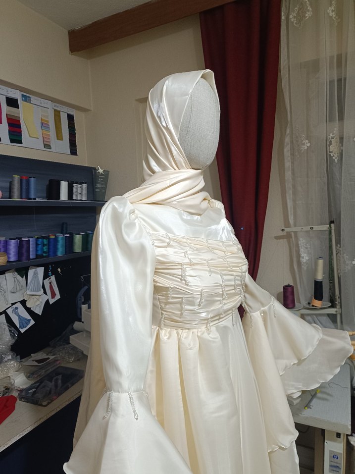 Uzun Beyaz Vintage Gelinlik - Görsel 3