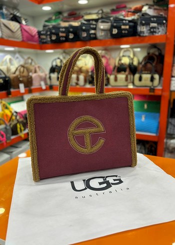  Beden UGG Kadın Lacivert Fermuarlı Günlük Çanta