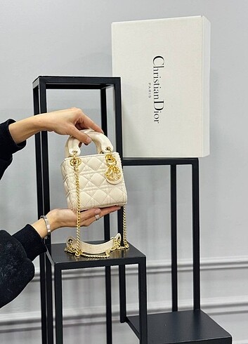 Beden Christian Dior lady mini size