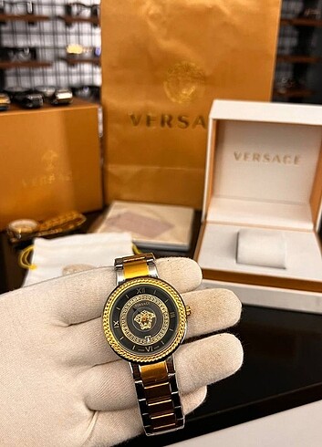  Beden altın Renk Versace kol saat unisex 