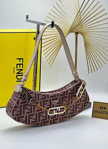 Fendi FENDİ SWING SHOULDER BAG 