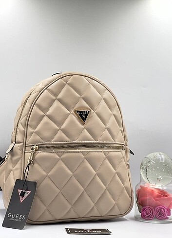 Guess Guess cessily kapitone backpack