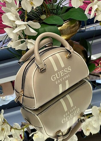GUESS-mildred bag