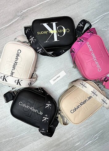 Beden Calvin klein jeans camera bag with strap