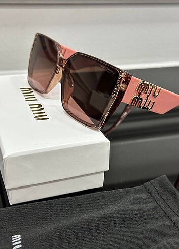 Miu Miu NEW SEASON MIU MIU 