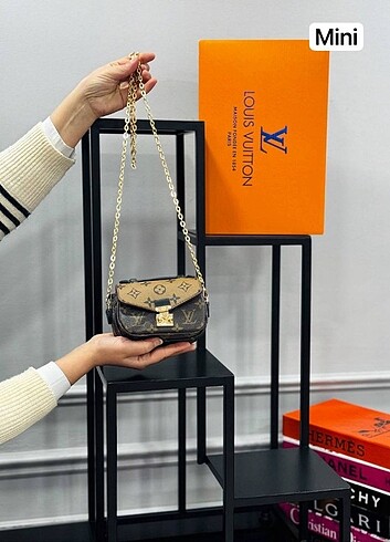 Beden LOUIS VUITTON POCHETTE METIS