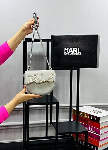  Beden çeşitli Renk KARL LAGERFELD K/SIGNATURE SM SADDLE BAG