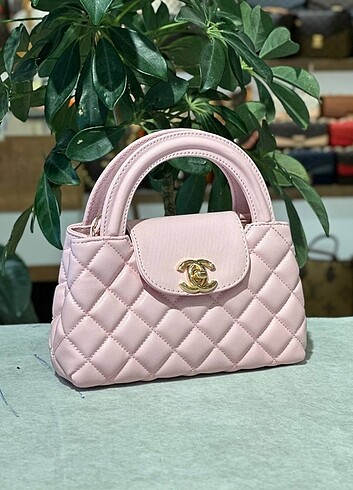 CHANEL NEW MODEL MINI SHOPPING 